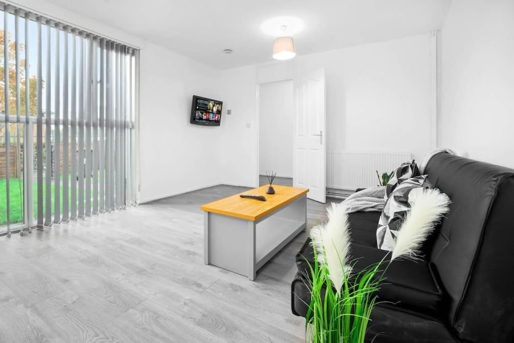 Jlr,Nec,B'Ham Airport,Entire House,Wi-Fi,Netflix Villa Birmingham Eksteriør bilde